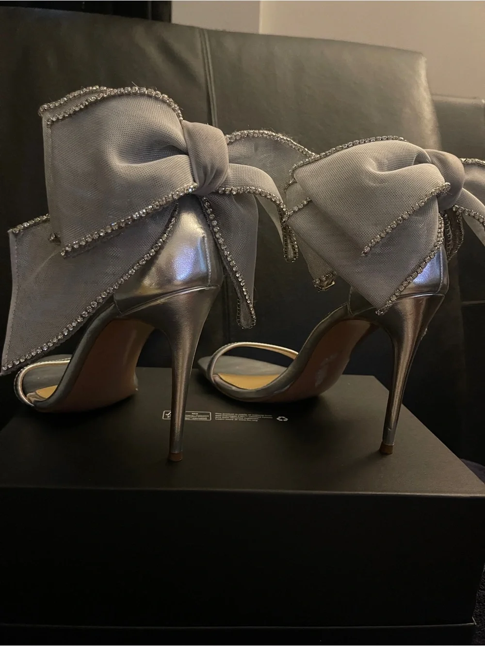Steve Madden Women’s Back Bow BENNI SILVER RHINESTONES Heels Sz 10 NWOB